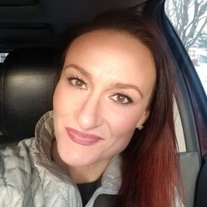 Meet your Posher, Becky